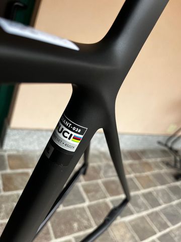 Used Giant TCR Advanced SL Frameset Frameset 2025 Road & Gravel, Black — image 5 of 7