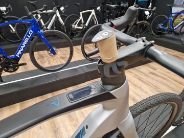 Brugt Pinarello NYTRO E5 GRAVEL NATURN SILVER 2024 Road & Gravel