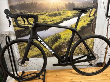 Used Trek Domane SL 5 Gen 4 2025 2025 Road & Gravel, Black — image 4 of 5