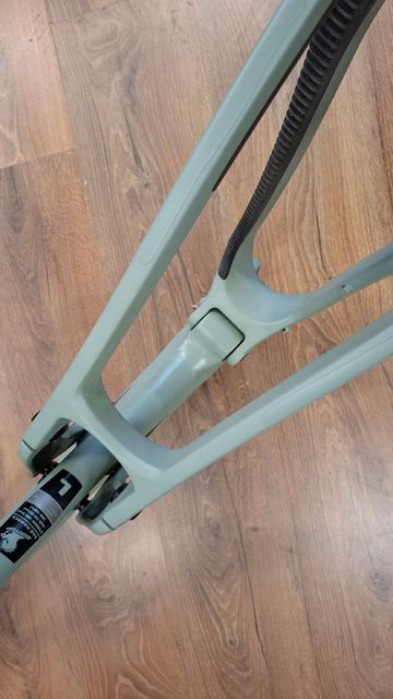 Used Transition Sentinel Carbon AXS 2024 Frameset 2024 Mountainbike, Green, 29 — image 3 of 3