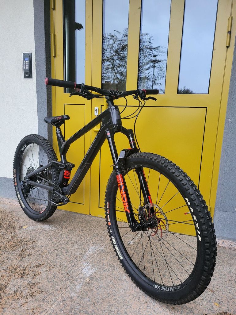 Used Radon SLIDE TRAIL 8.0 2023 2023 Mountainbike, Black, 29 — image 1 of 10