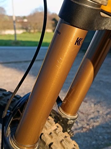 Used Giant Glory Advanced 2024 2024 Mountainbike, Orange, 29 — image 7 of 7