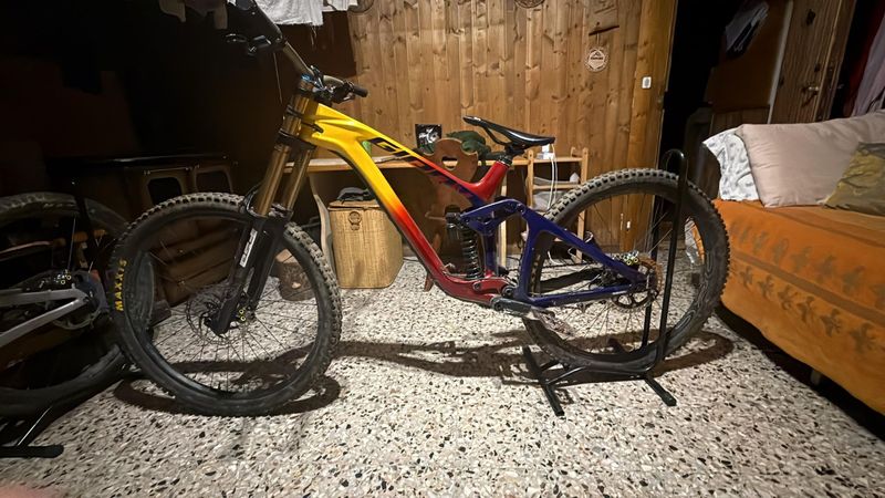 Giant Glory Advanced 2024 2024 MTB d'occasion