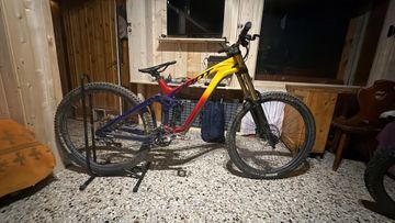 Used Giant Glory Advanced 2024 2024 Mountainbike, Orange, 29 — image 2 of 7