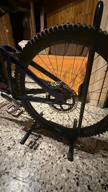 Used Giant Glory Advanced 2024 2024 Mountainbike, Orange, 29 — image 6 of 7
