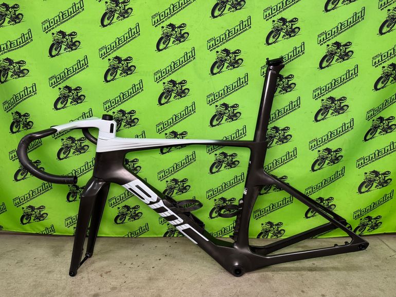 Used BMC Teammachine R 01 MOD 2024 Frameset 2024 Road & Gravel, Black — image 5 of 5