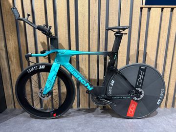 Tweedehands Bianchi Aquila TT 2025 Road & Gravel — afbeelding 5 van 8
