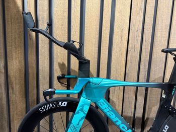 Gebrauchtes Bianchi Aquila TT 2025 Road & Gravel, Schwarz — Bild 2 von 8