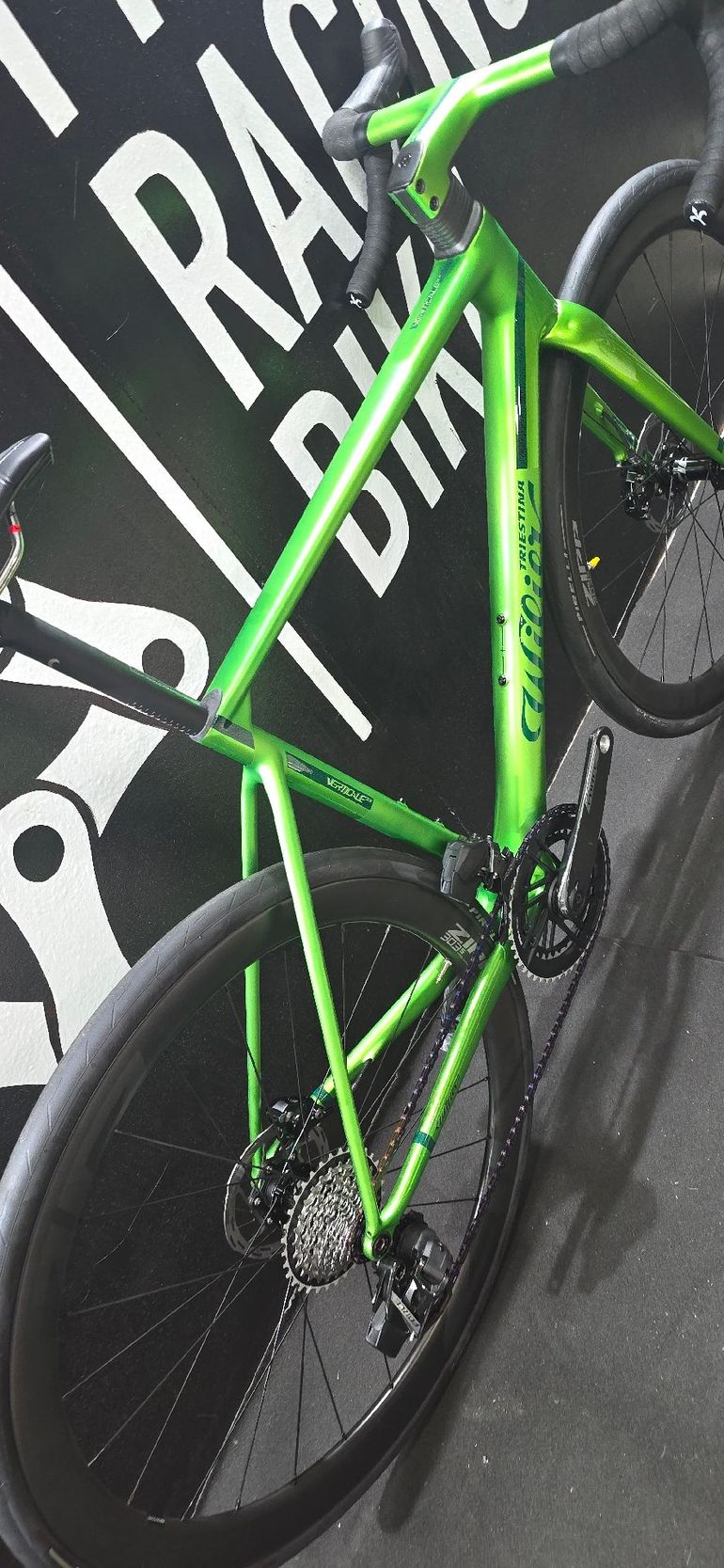 Used Wilier VERTICALE SRAM Force eTap AXS 2025 Road & Gravel, Green — image 5 of 8
