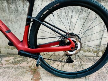 Used Mondraker ARID CARBON 2025 Road & Gravel, Red — image 7 of 11