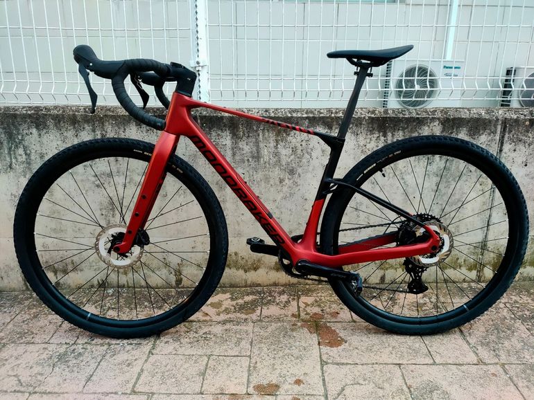 Used Mondraker ARID CARBON 2025 Road & Gravel, Red — image 2 of 11