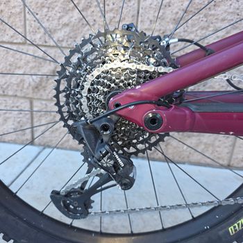 Used Specialized Status 140 2022 2022 Mountainbike, Red, 29, 27.5 — image 16 of 19