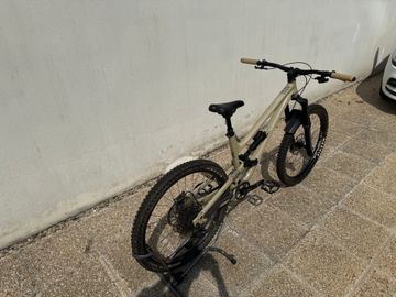 Tweedehands Commencal CLASH RIDE 2021 2021 Mountainbike — afbeelding 3 van 5