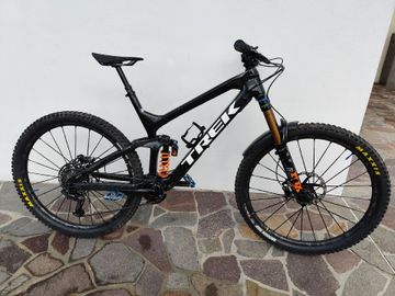 Trek Slash 9.7 29 2020 2020 MTB usato