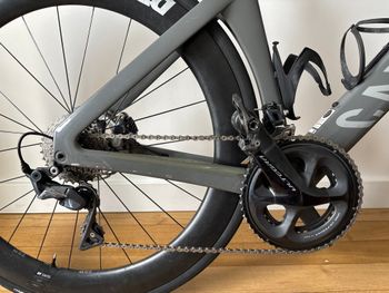 Used Canyon Aeroad CF SL 8 2023 2023 Road & Gravel, Light Gray — image 4 of 5
