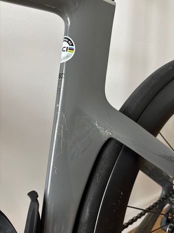 Used Canyon Aeroad CF SL 8 2023 2023 Road & Gravel, Light Gray — image 5 of 5