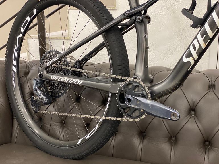 Used Specialized Epic Expert 2022 2022 Mountainbike, Black, 29 — image 4 of 14