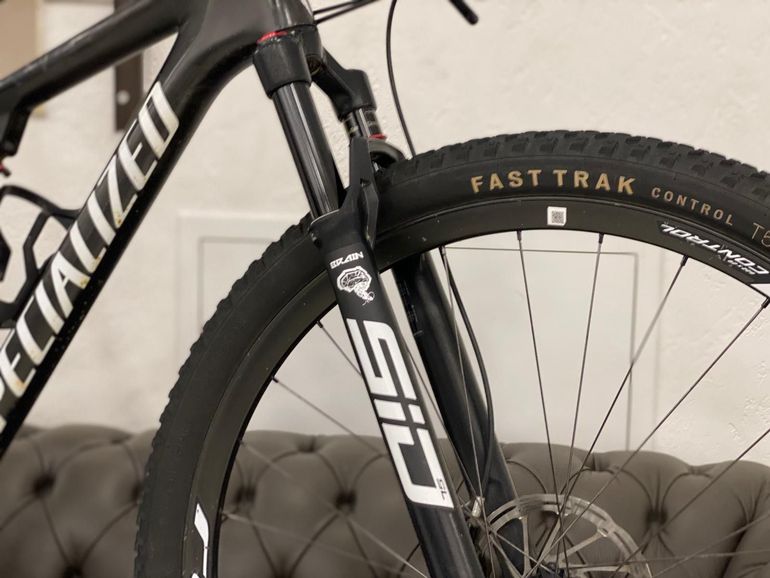 Used Specialized Epic Expert 2022 2022 Mountainbike, Black, 29 — image 8 of 14