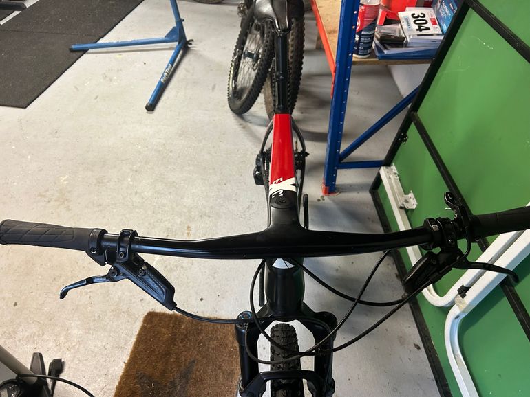 Used Canyon Exceed SRAM X01 Eagle AXS 2021 Mountainbike, Black — image 8 of 11