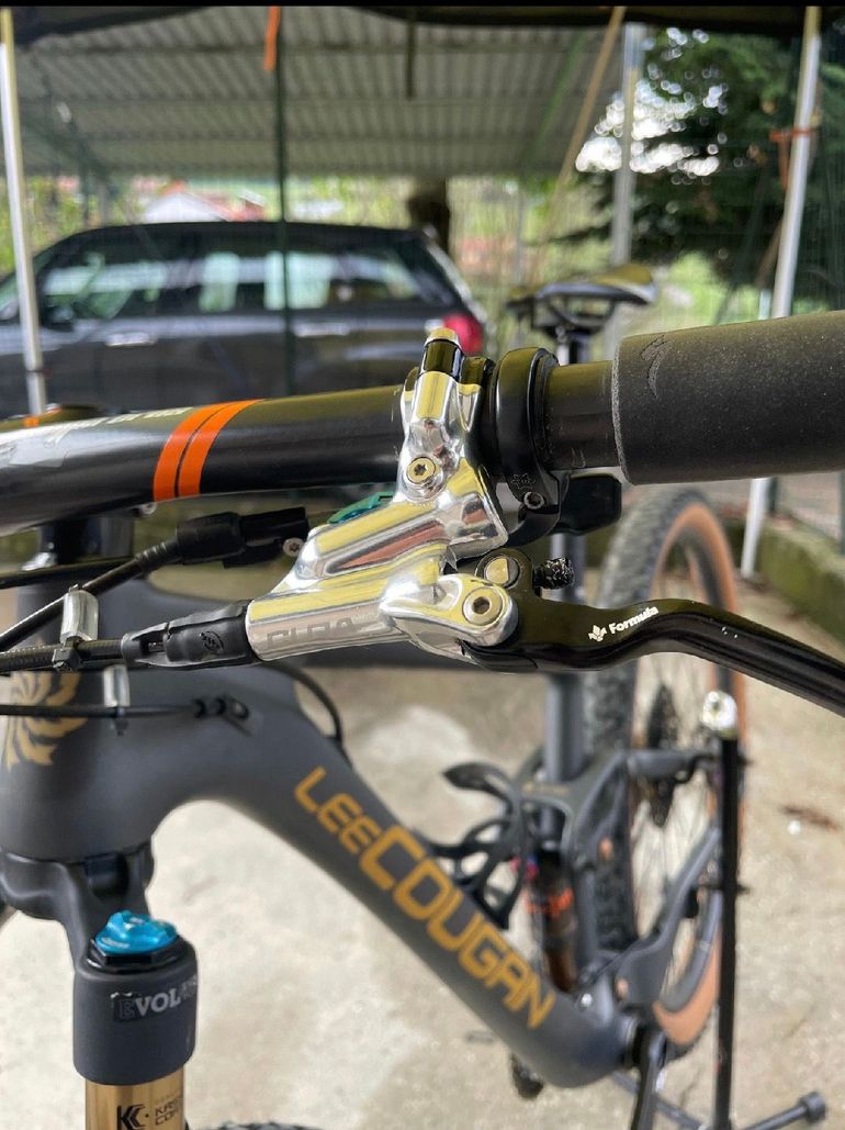Used Lee Cougan Crossfire Gold 2019 Mountainbike, Light Gray — image 7 of 12