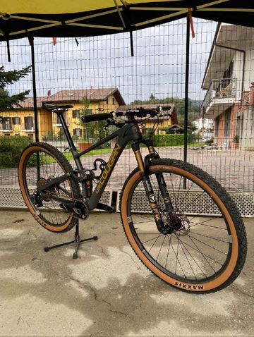 Used Lee Cougan Crossfire Gold 2019 Mountainbike, Light Gray — image 1 of 12