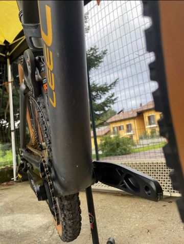 Used Lee Cougan Crossfire Gold 2019 Mountainbike, Light Gray — image 9 of 12
