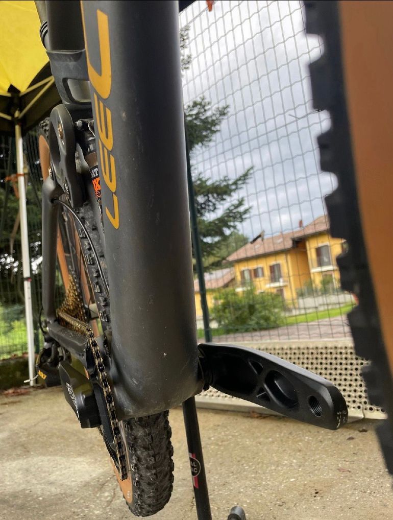 Used Lee Cougan Crossfire Gold 2019 Mountainbike, Light Gray — image 9 of 12