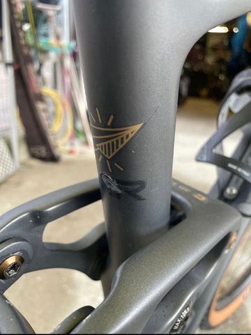 Used Lee Cougan Crossfire Gold 2019 Mountainbike, Light Gray — image 11 of 12