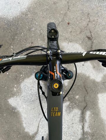 Used Lee Cougan Crossfire Gold 2019 Mountainbike, Light Gray — image 12 of 12