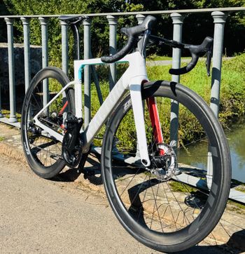 Used Factor Ostro Shimano Ultegra Di2 (12 Speed) 2023 Road & Gravel
