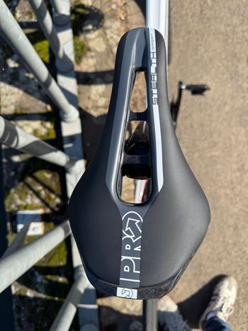 Used Factor Ostro Shimano Ultegra Di2 (12 Speed) 2023 Road & Gravel, White — image 5 of 18