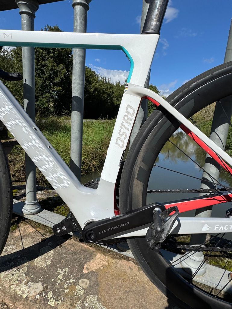 Used Factor Ostro Shimano Ultegra Di2 (12 Speed) 2023 Road & Gravel, White — image 12 of 18