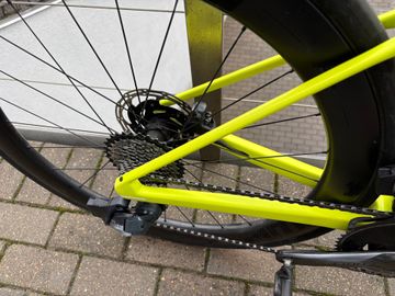 Used BMC Teammachine SLR01 FOUR 2022 2022 Road & Gravel, Green — image 8 of 11