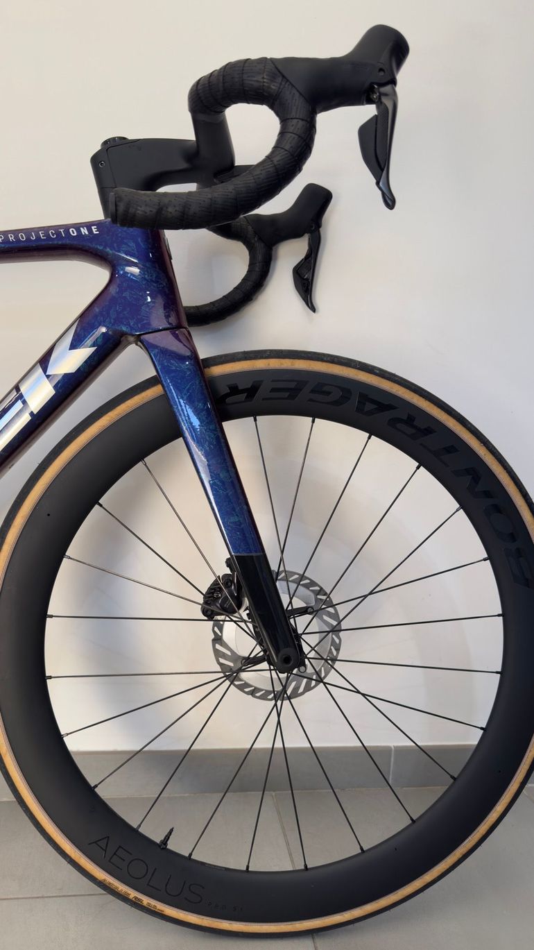 Used Trek Madone Shimano Ultegra Di2 2026 Road & Gravel, Purple — image 3 of 8