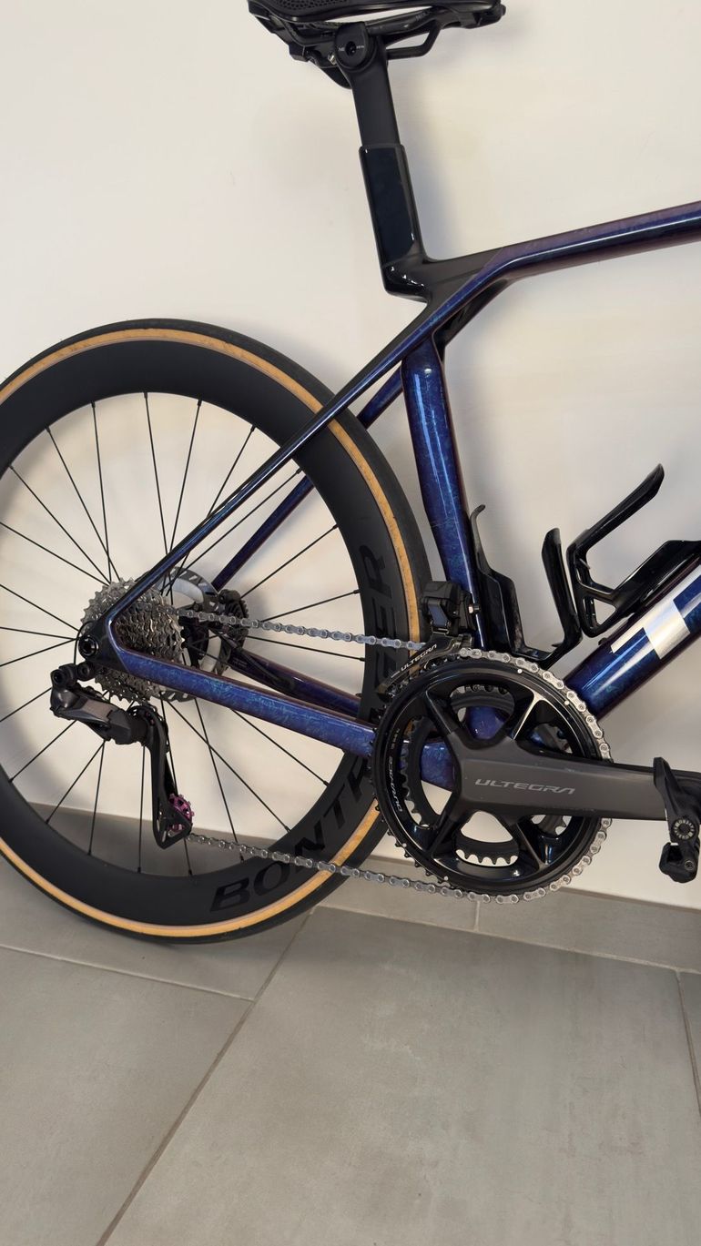 Used Trek Madone Shimano Ultegra Di2 2026 Road & Gravel, Purple — image 2 of 8