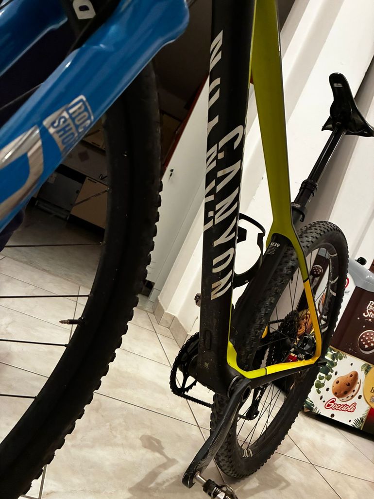 Used Canyon Exceed 2019 Mountainbike, Black — image 10 of 11