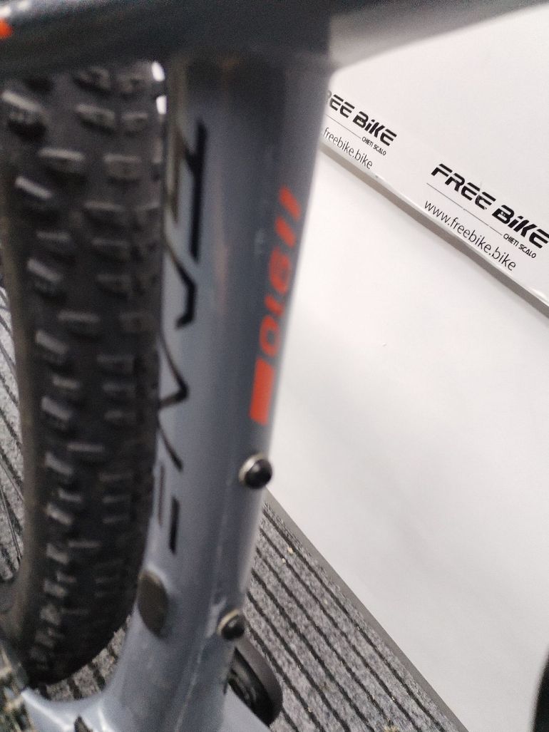 Used Scott Scale 910 2018 2018 Mountainbike, Light Gray, 29 — image 4 of 19