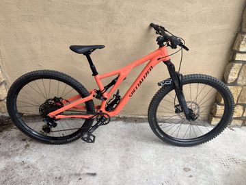 Used Specialized Stumpjumper 2022 Mountainbike, Red — image 15 of 15