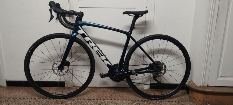 Used Trek Émonda SL 5 2024 2024 Road & Gravel, Blue — image 2 of 3