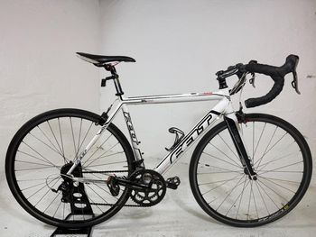 Used FELT RH54 2015 Road & Gravel, White — image 2 of 3