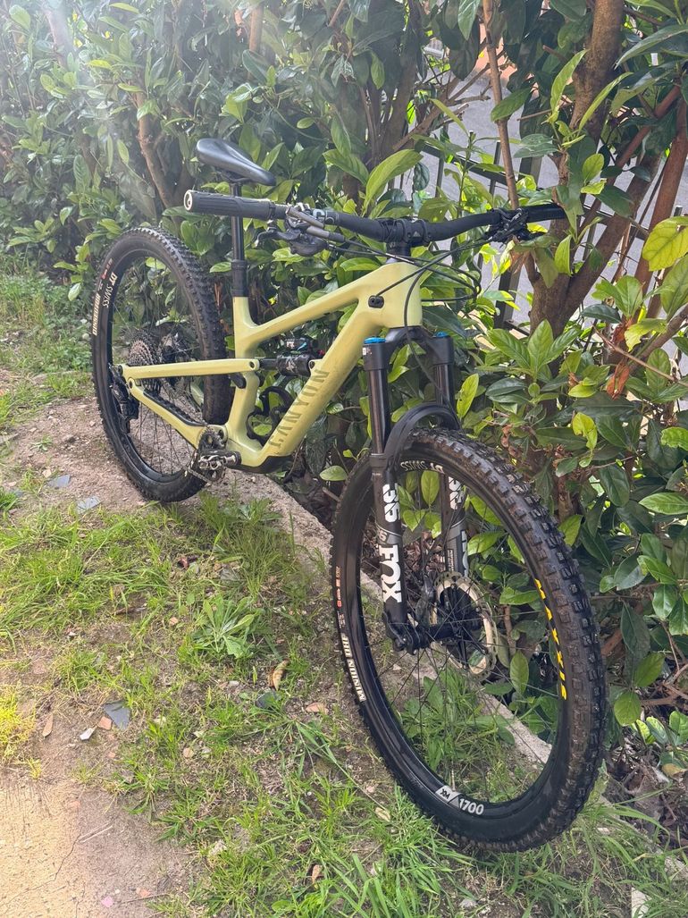 Canyon Spectral 125 CF 8 2023 2023 Mountainbike usato, Verde — immagine 4 di 7