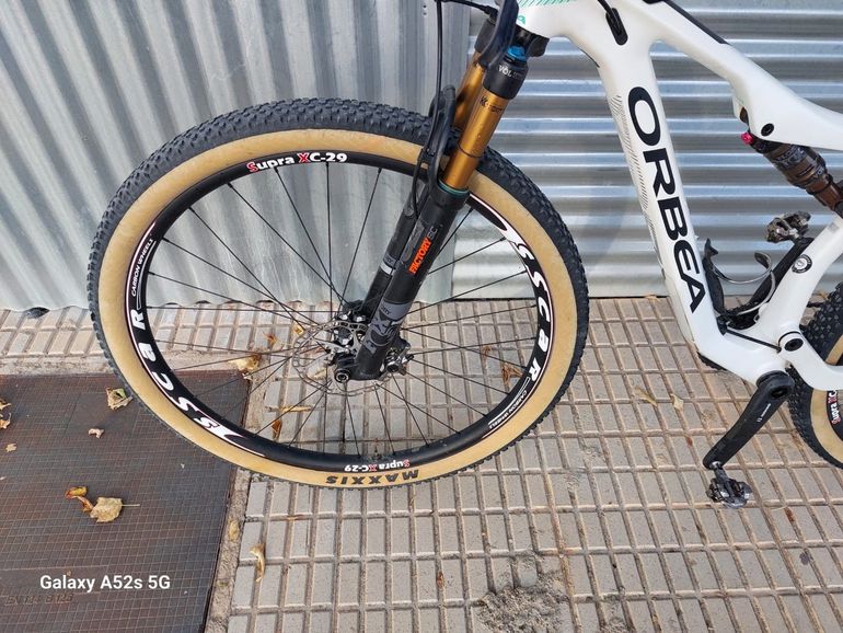 Used Orbea Oiz SRAM XX1 Eagle AXS 2022 Mountainbike, White — image 7 of 9