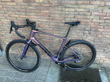 Used Giant Revolt Advanced Pro 1 2025 2025 Road & Gravel, Orange — image 1 of 5