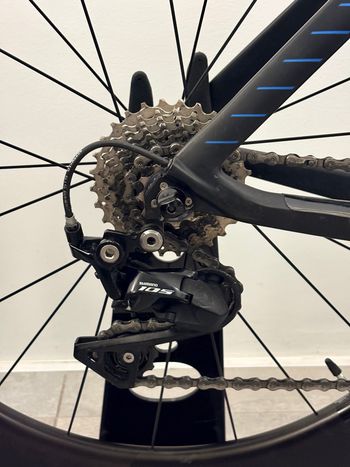 Used Canyon Speedmax CF 8.0 SL 2019 2019 Road & Gravel, Black — image 3 of 17