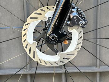 Used Pinarello Dogma Shimano Ultegra Di2 2024 Road & Gravel — image 4 of 8