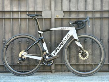 Used Pinarello Dogma Shimano Ultegra Di2 2024 Route & Gravel