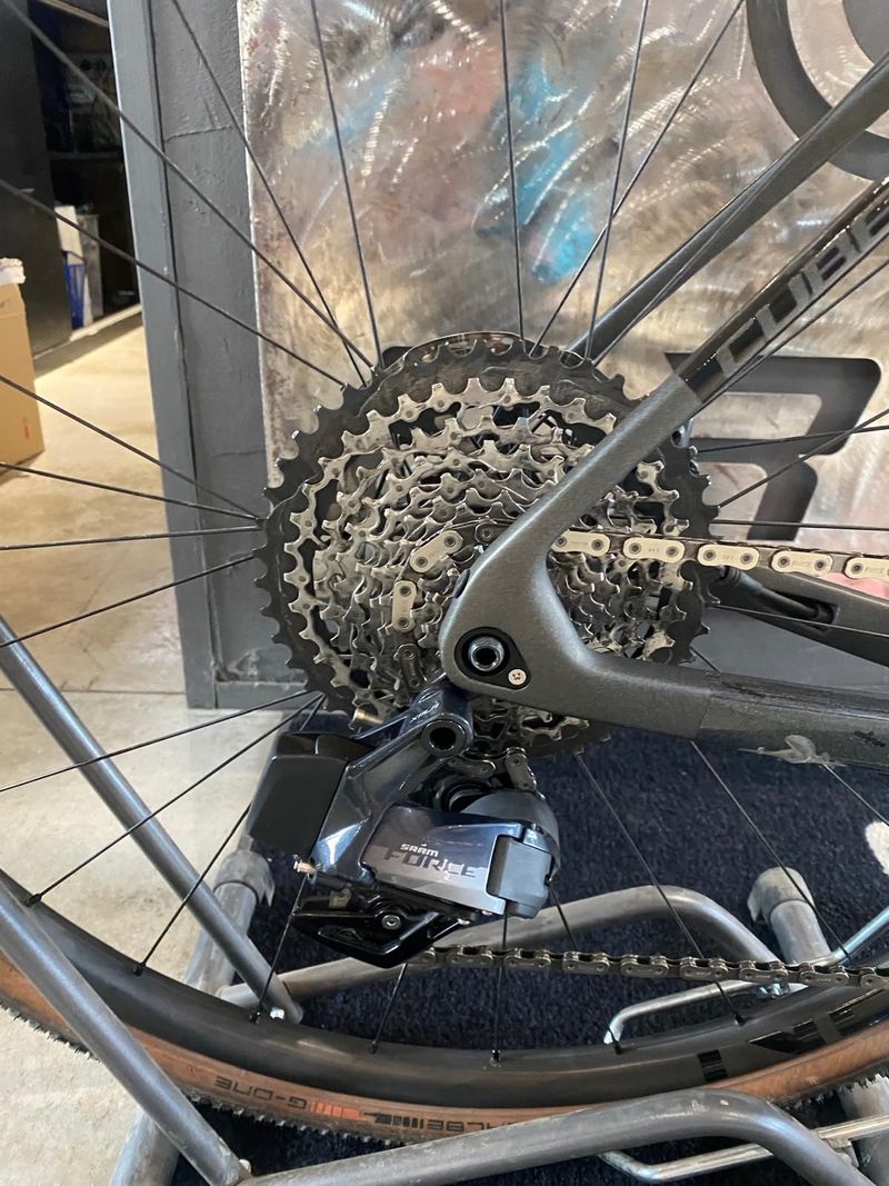 Tweedehands Cube C62 S 2022 Road & Gravel — afbeelding 3 van 6