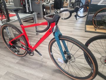 Brugt BMC Urs Sram Apex Etap AXS 2024 Road & Gravel — billede 2 af 4