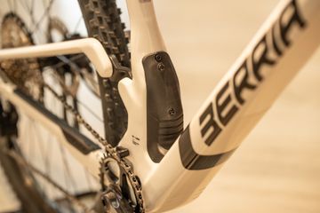 Tweedehands Berria MAKO 6 2024 2024 Mountainbike — afbeelding 4 van 4