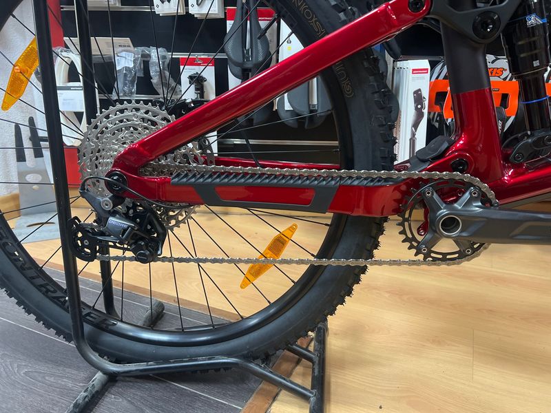 Gebrauchtes Trek Fuel EX7 2026 Mountainbike, Rot — Bild 2 von 7